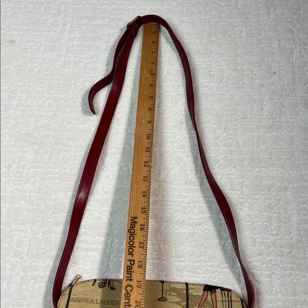 Signare Tapestry Rendezvous crossbody tapestry and leather bag - Picture 7 of 11